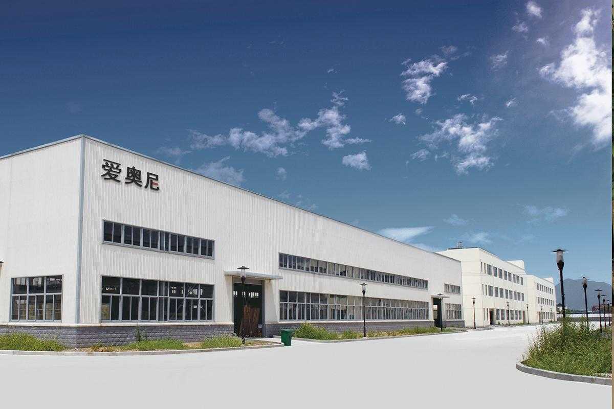 <span>專注</span>15年標識標牌定制生產(chǎn),7000㎡現(xiàn)代化廠房